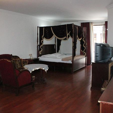 Hotel Ritsa Batumi Zewnętrze zdjęcie